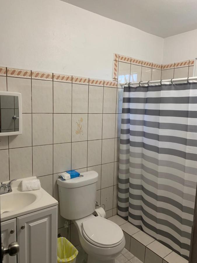 Crab Island Adventures Apartments ビエケス エクステリア 写真